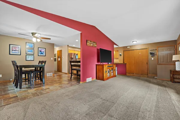 7913 48th Ave, Kenosha, WI 53142