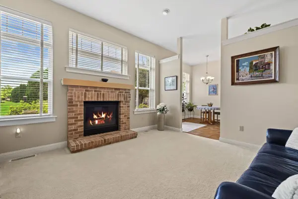 9000 226th 24A Ct, Salem Lakes, WI 53168