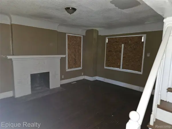11299 Rosemary ST, Detroit, MI 48213