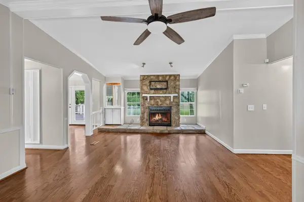 2388 Bear Creek Pike, Columbia, TN 38401