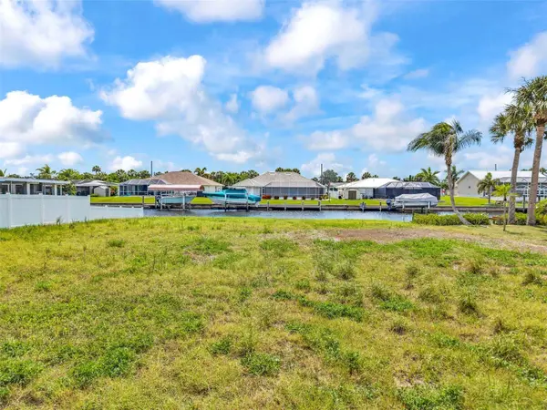4366 WYNKOOP CIR, Port Charlotte, FL 33948