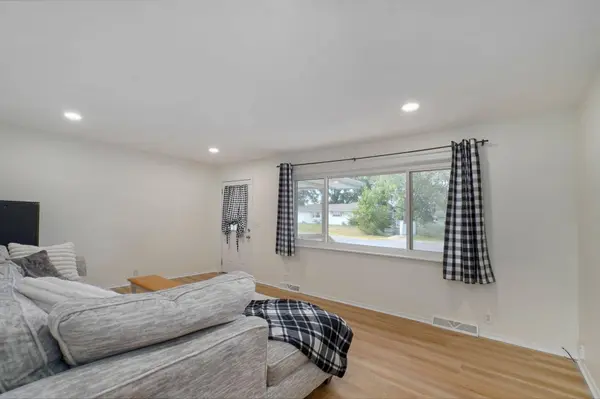 316 W Charles ST, Republic, MO 65738