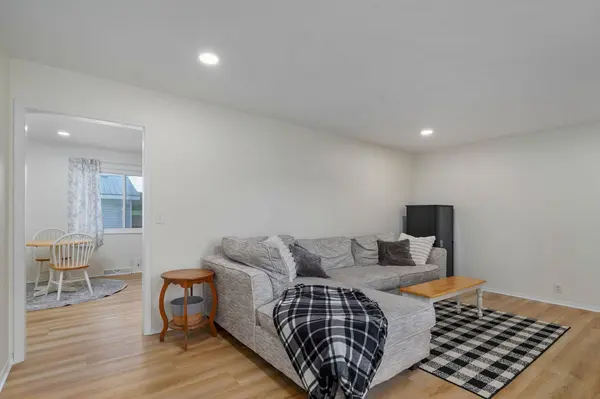 316 W Charles ST, Republic, MO 65738