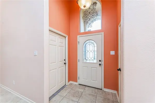 112 Teresa LN, Rockport, TX 78382