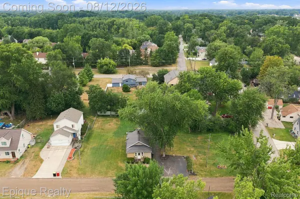 4860 Lakeview AVE, West Bloomfield Charter Township, MI 48324