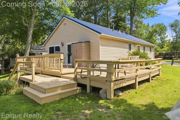 8946 Thomas ST, Plainfield Township, MI 48739
