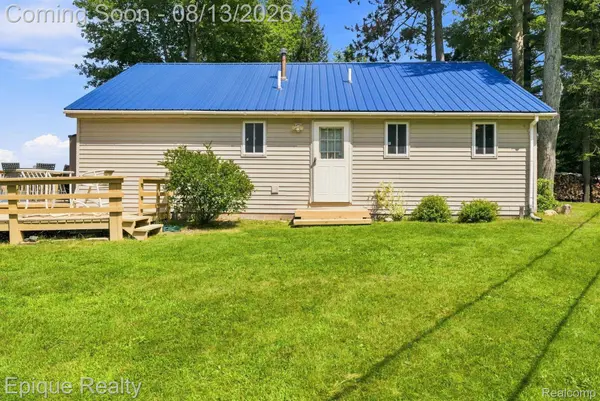 8946 Thomas ST, Plainfield Township, MI 48739