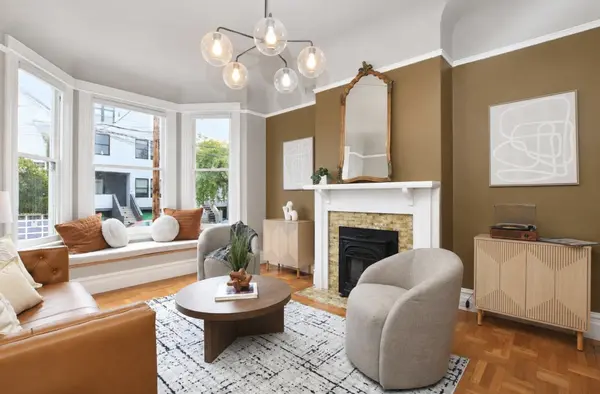 856 York St, San Francisco, CA 94110-2843