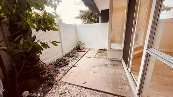 17836 Magnolia BLVD, Encino, CA 91316