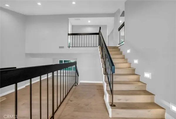 4642 Poe AVE, Woodland Hills, CA 91364