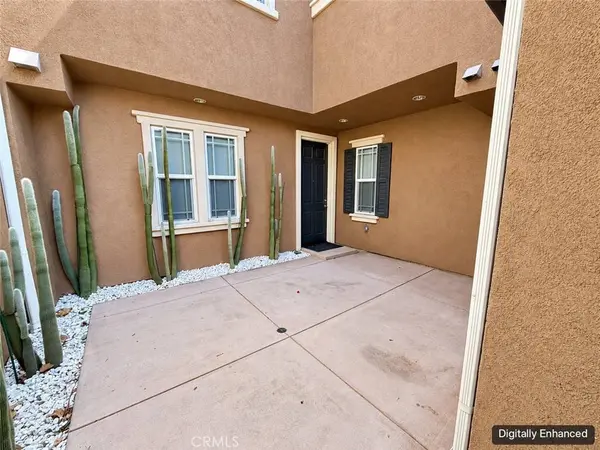 16707 Nicklaus DR #34, Sylmar, CA 91342