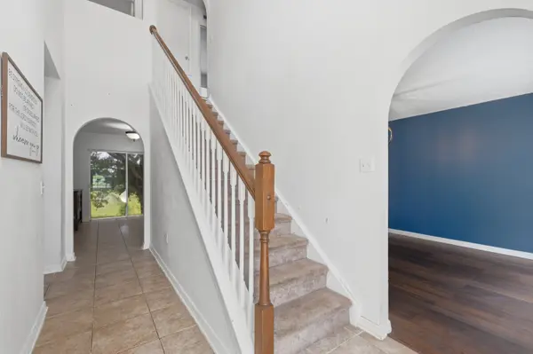 800 Marietta Ln, Eustis, FL 32726-5142
