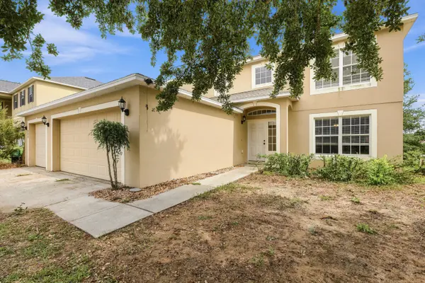 800 Marietta Ln, Eustis, FL 32726-5142