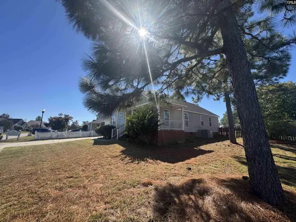 1104 May Oak Circle