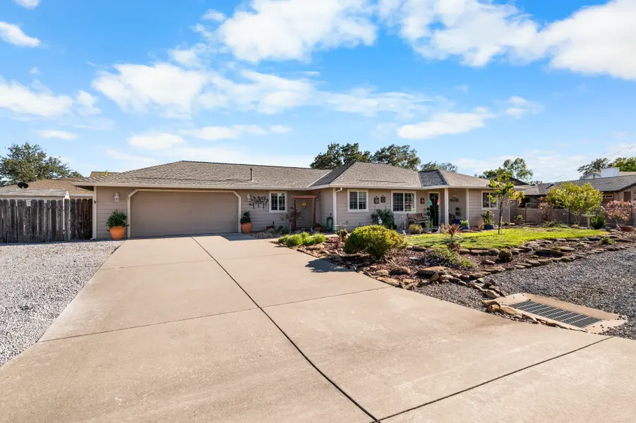 22525 River View Dr, Cottonwood, CA 96022-7779