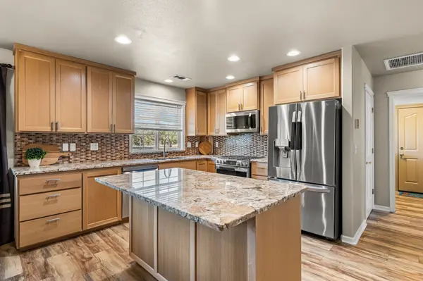 22525 River View Dr, Cottonwood, CA 96022-7779