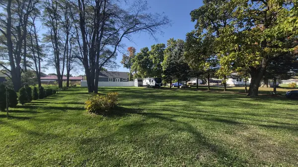 3755 Center St, Ravenna, MI 49451-9409