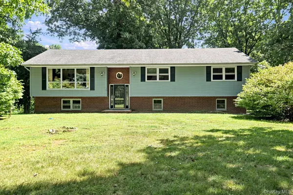 26 Woods RD