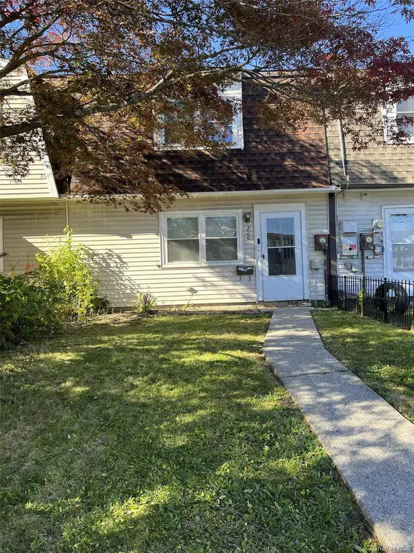 220 Country Club DR