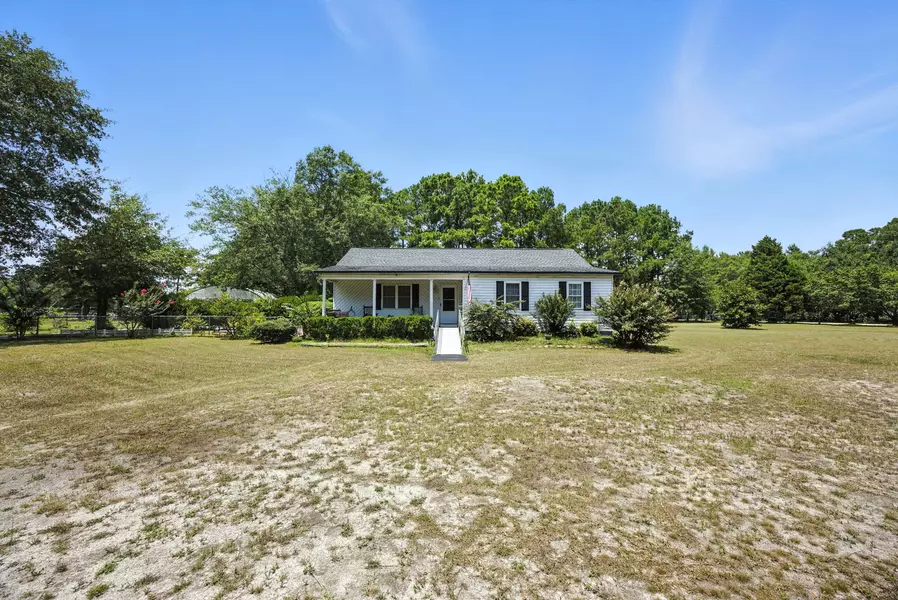 223 Broadwell Rd, St Pauls, NC 28384-8924