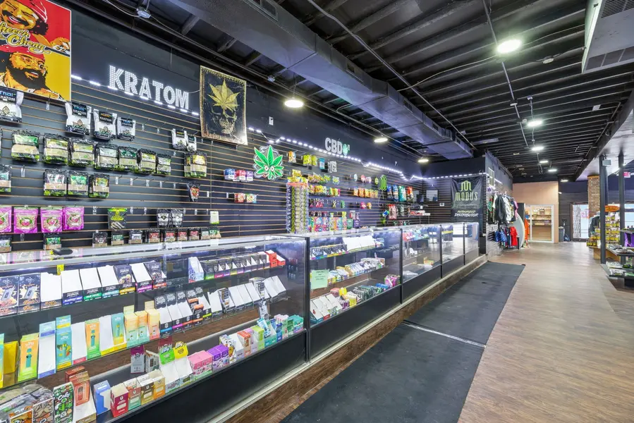 1933 Petersburg Rd, Hebron, KY 41048-9505