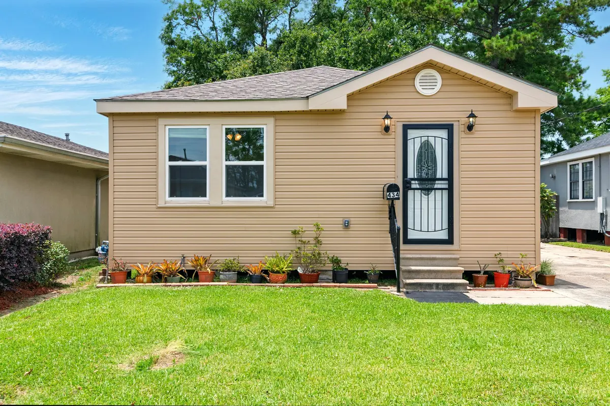 434 Farrington Dr, Marrero, LA 70072-2217