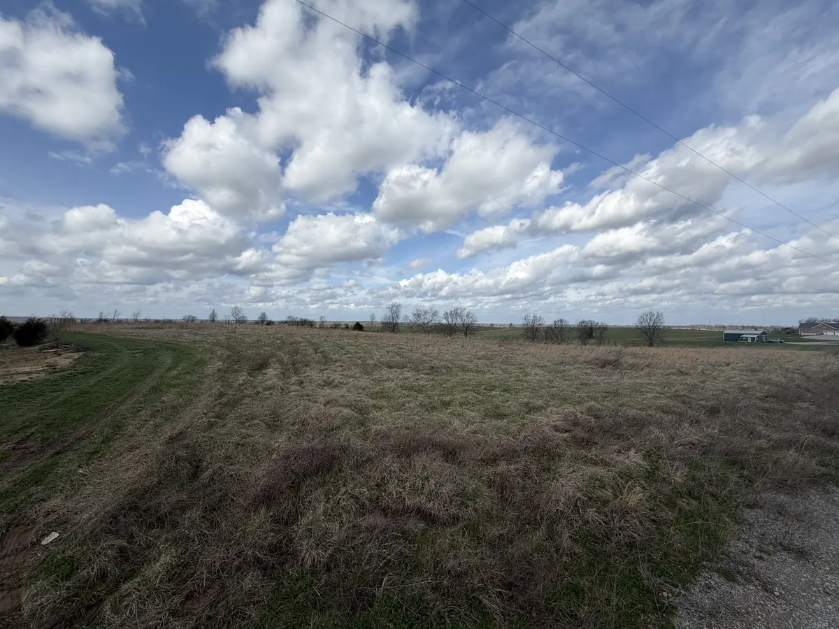 107 Morton Dr, Salvisa, KY 40372