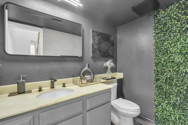 10201 Mason Ave #115, Chatsworth, CA 91311-3300