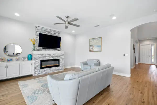 2660 Stonyhill Ct, Cape Coral, FL 33991-3153