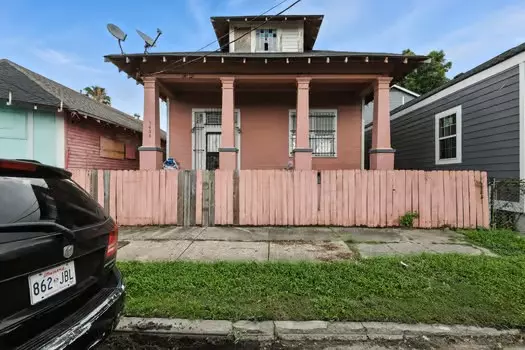 1635 Frenchmen St, New Orleans, LA 70116-1227