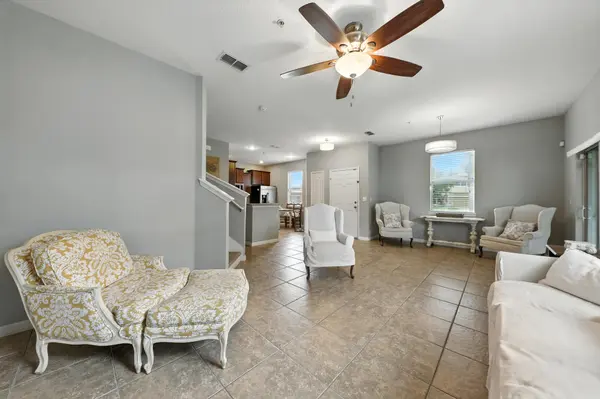 1551 Scarlet Oak Loop, Winter Garden, FL 34787-6159
