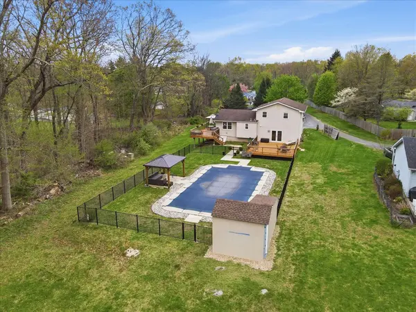 58 Lillian Ln, Bangor, PA 18013-5301