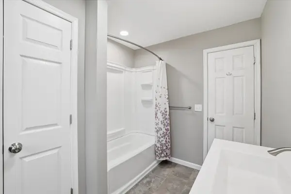 58 Lillian Ln, Bangor, PA 18013-5301