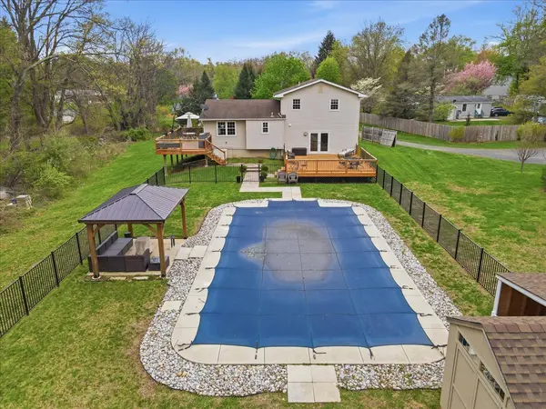 58 Lillian Ln, Bangor, PA 18013-5301