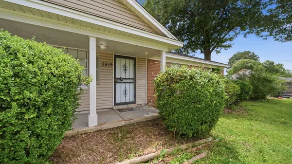 3919 Dante Ave, Memphis, TN 38128-2138