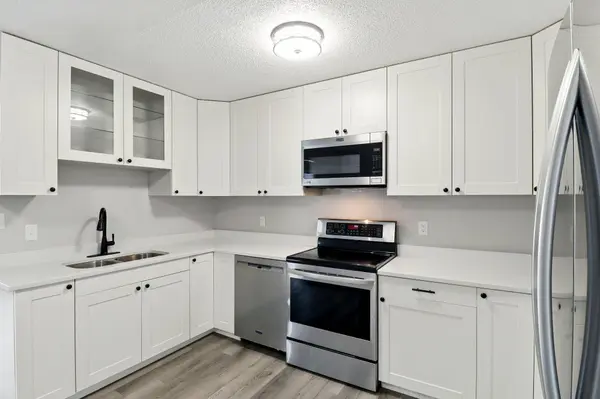 621 Monroe ST S, Shakopee, MN 55379