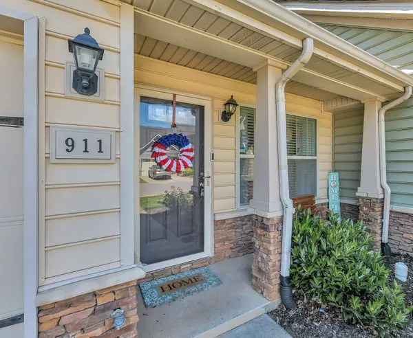 911 Keepsake Diamond Ln, Murfreesboro, TN 37128