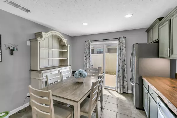 911 Keepsake Diamond Ln, Murfreesboro, TN 37128