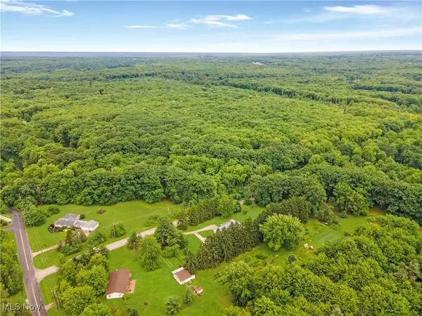 Sidley RD, Thompson, OH 44086