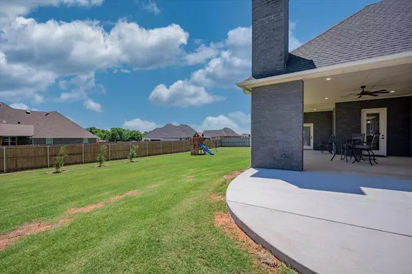 1008 Collis WAY, Newcastle, OK 73065