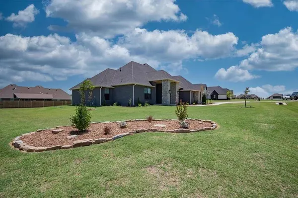 1008 Collis WAY, Newcastle, OK 73065