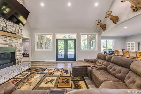 4697 Emmett Road, Emmett Twp, MI 48022