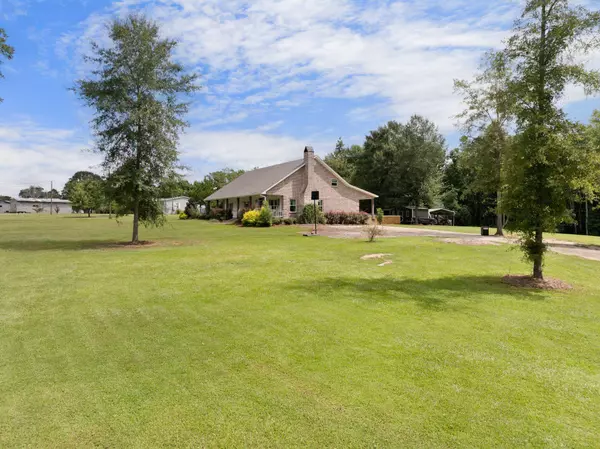 310 Antioch Dr., Laurel, MS 39443