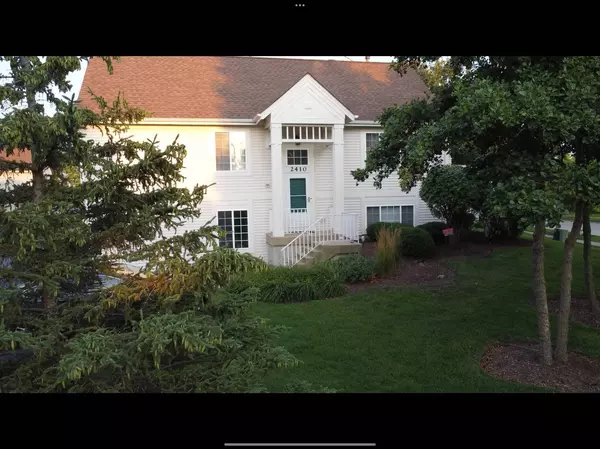 2410 Daybreak CT, Elgin, IL 60123