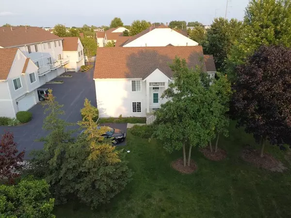 2410 Daybreak CT, Elgin, IL 60123