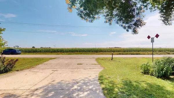 401 E St Marys St, Everly, IA 51338