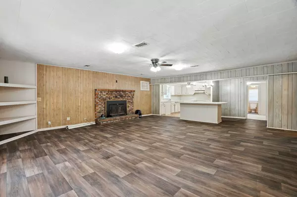 862 & 864 MS-15, Stringer, MS 39481