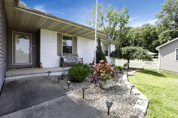 625 Mcintosh Drive, Howard, OH 43028