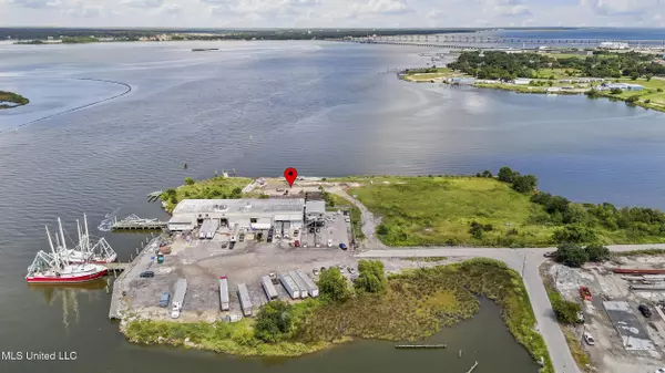 540 Bayview Avenue, Biloxi, MS 39530