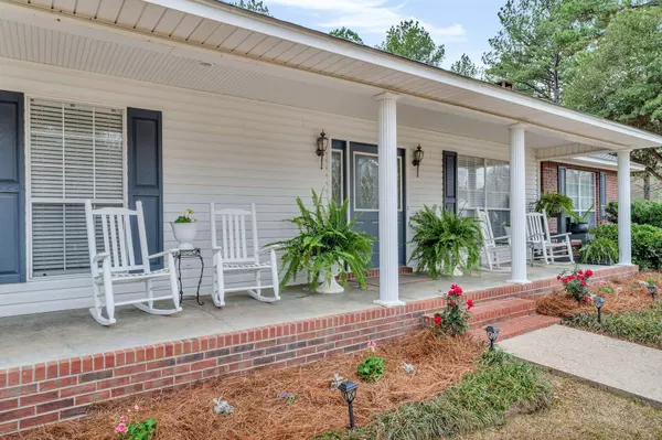 17 Myrtle Wood, Laurel, MS 39443